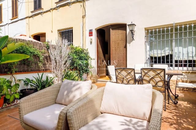 4 soverom Villa til salgs i El Masnou med garasje - € 884 000 (Ref: 10043476)
