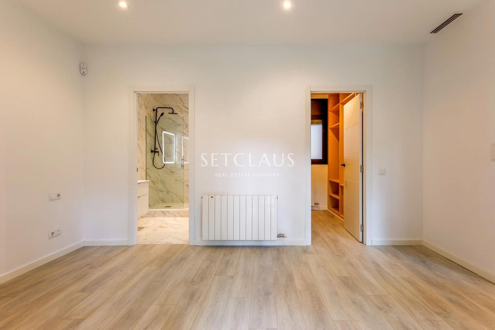 5 bedroom Villa for sale in Les Planes with pool garage - € 1,490,000 (Ref: 10043478)