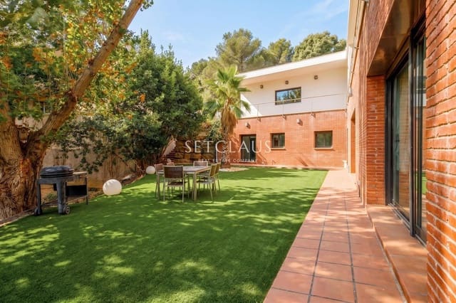 Chalet de 5 habitaciones en Les Planes en venta con piscina garaje - 1.490.000 € (Ref: 10043478)