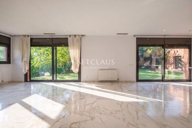 Chalet de 5 habitaciones en Les Planes en venta con piscina garaje - 1.490.000 € (Ref: 10043478)