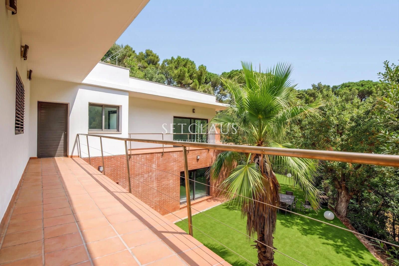 5 bedroom Villa for sale in Les Planes with pool garage - € 1,490,000 (Ref: 10043478)