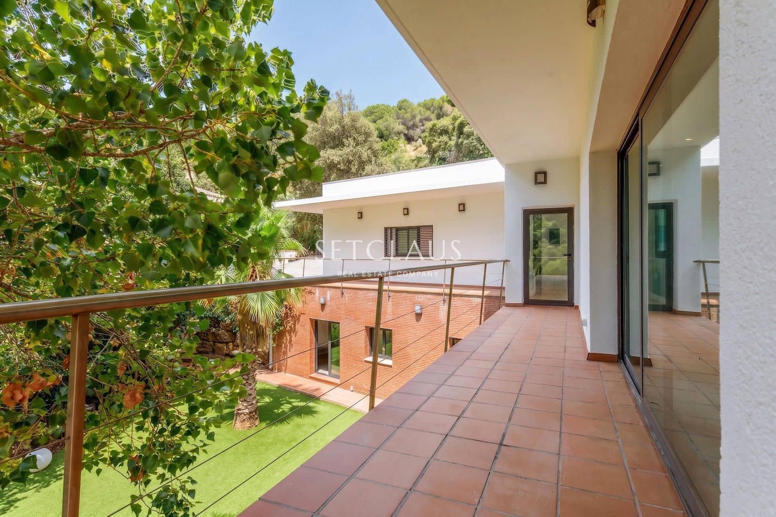 5 bedroom Villa for sale in Les Planes with pool garage - € 1,490,000 (Ref: 10043478)