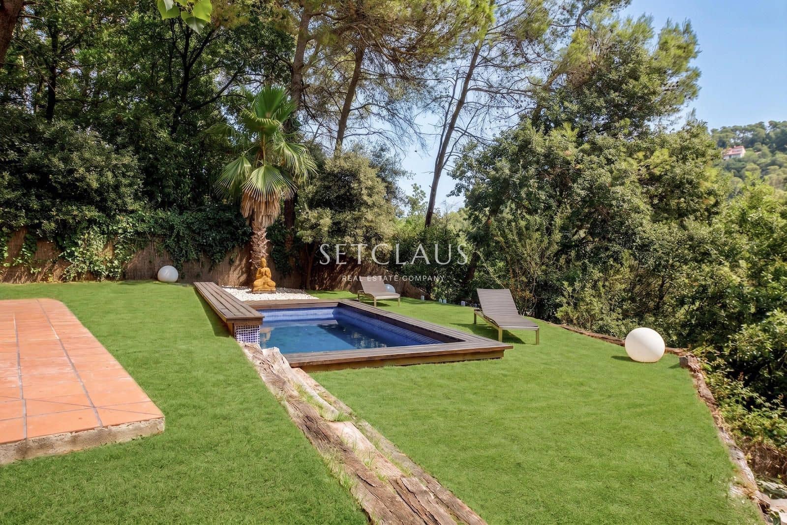 5 bedroom Villa for sale in Les Planes with pool garage - € 1,490,000 (Ref: 10043478)