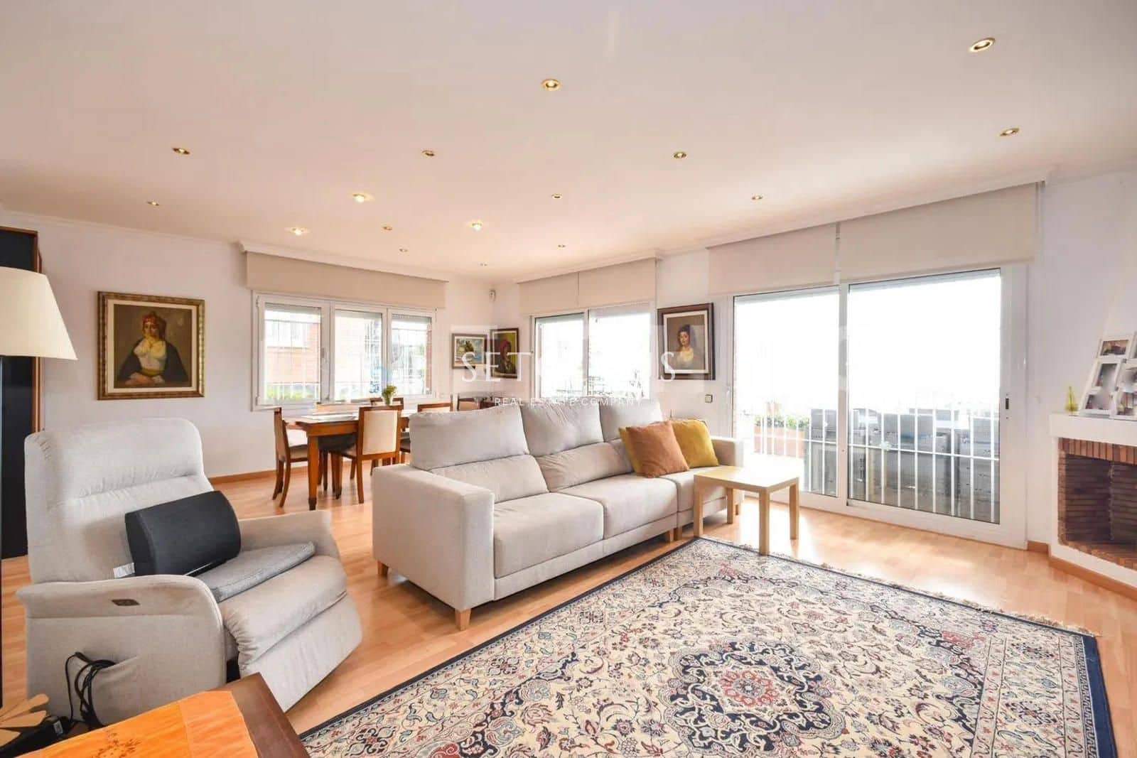 4 soveværelse Villa til salg i Teia med garage - € 590.000 (Ref: 10061001)