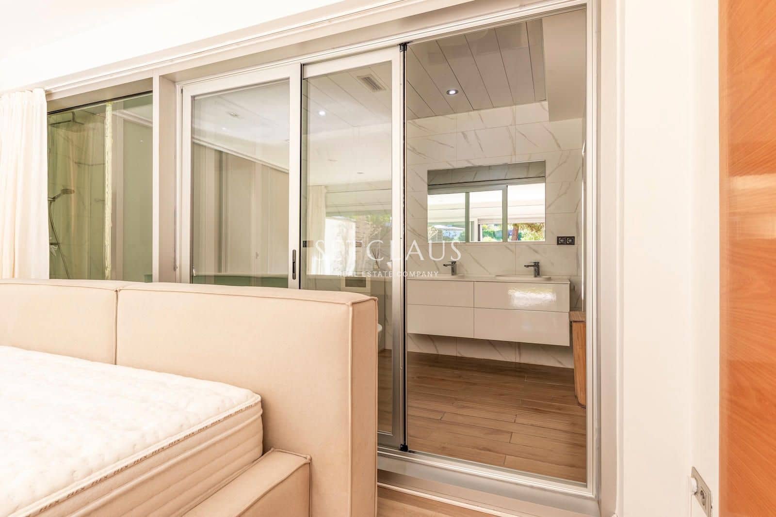 5 slaapkamer Villa te huur in Alella met zwembad garage - € 4.500 (Ref: 10062324)