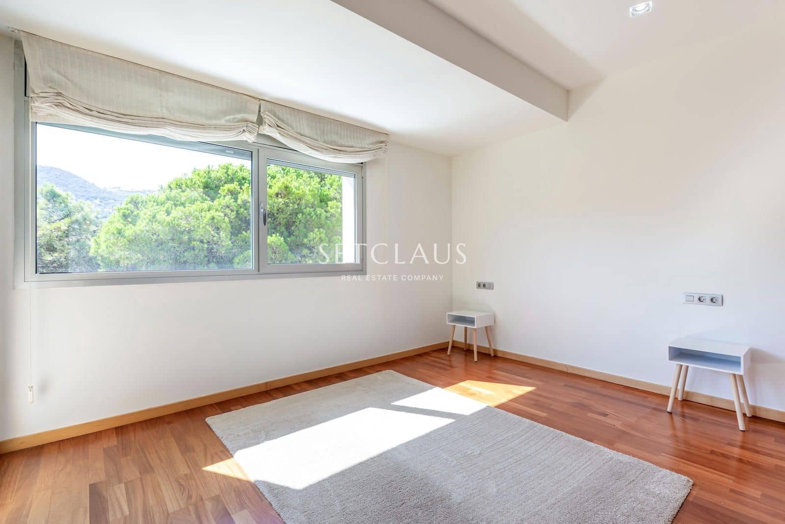 5 slaapkamer Villa te huur in Alella met zwembad garage - € 4.500 (Ref: 10062324)