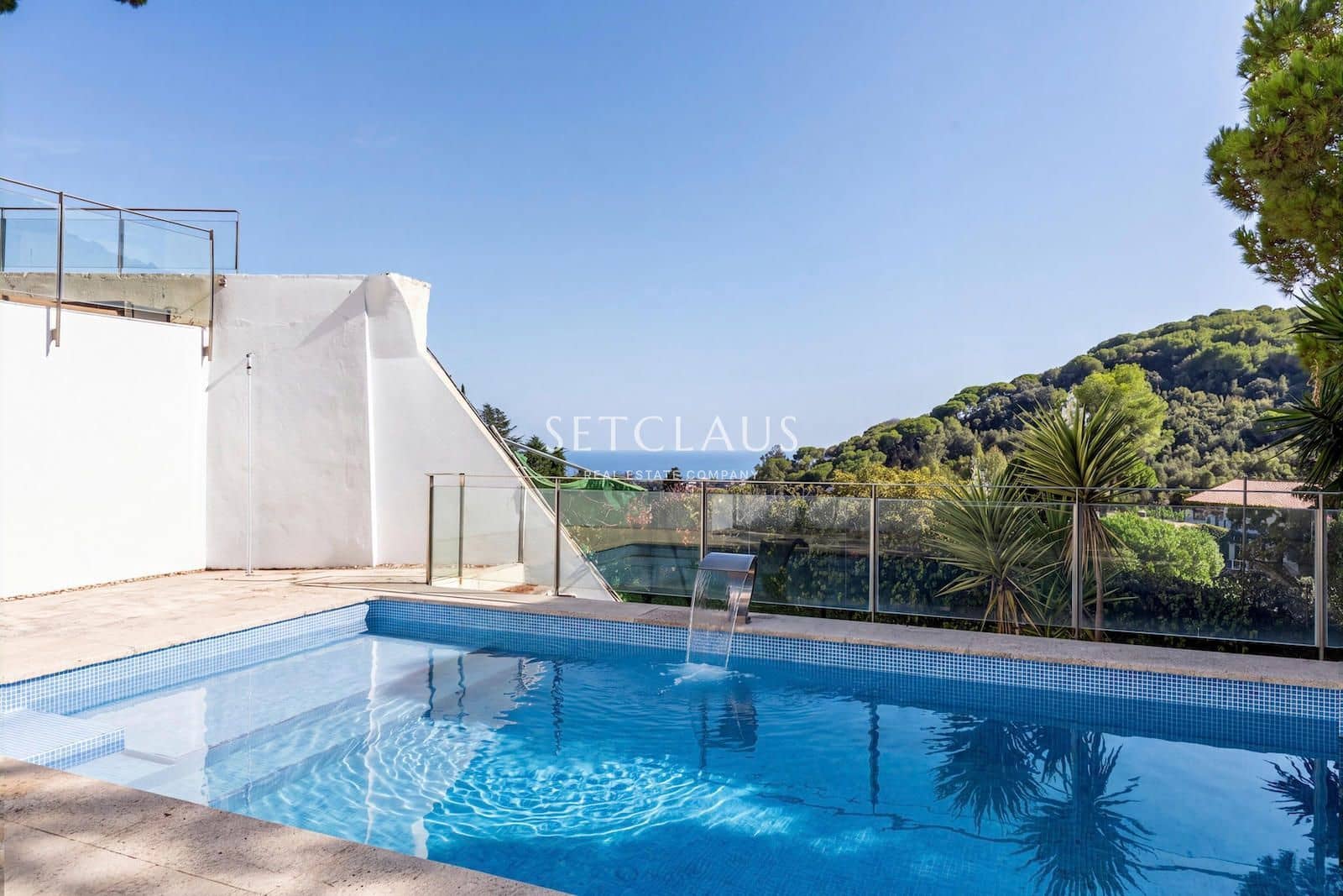 5 slaapkamer Villa te huur in Alella met zwembad garage - € 4.500 (Ref: 10062324)