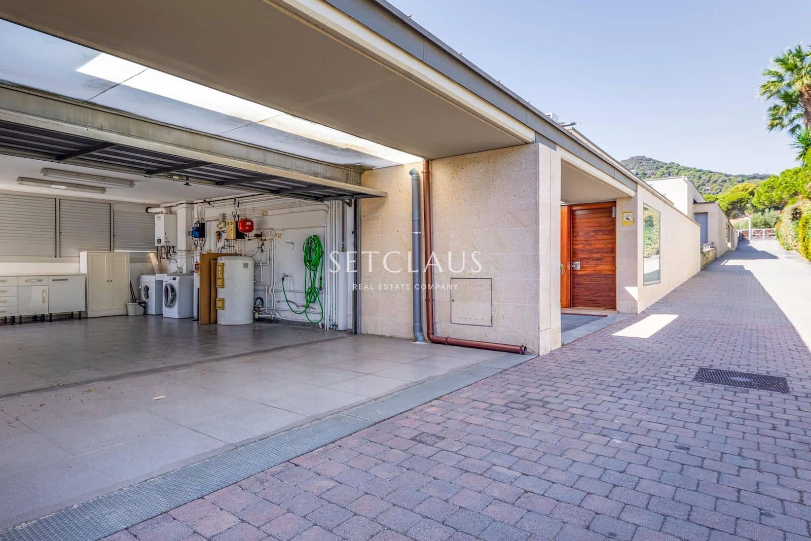 5 slaapkamer Villa te huur in Alella met zwembad garage - € 4.500 (Ref: 10062324)