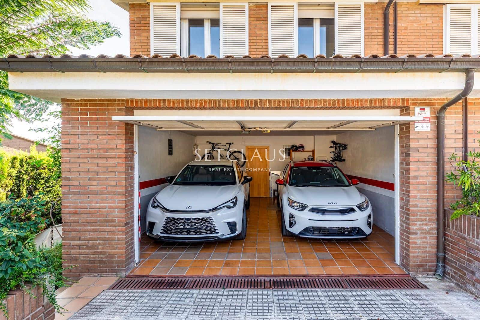 4 bedroom Villa for sale in Teia with garage - € 765,000 (Ref: 10062989)