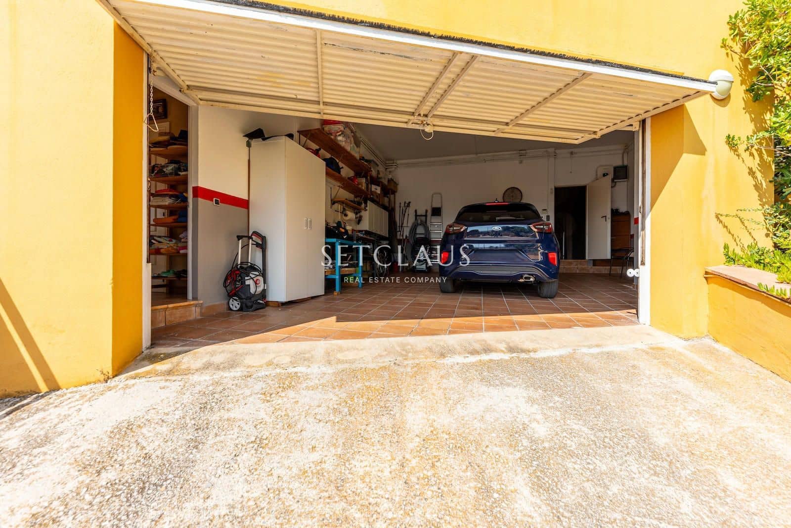 4 soverom Villa til salgs i Alella med svømmebasseng garasje - € 920 000 (Ref: 10079941)