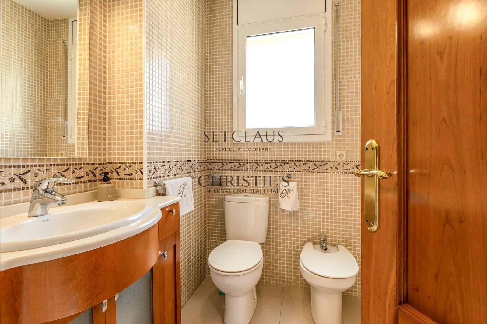 5 soveværelse Villa til salg i Vilassar de Dalt med swimmingpool garage - € 795.000 (Ref: 10127307)