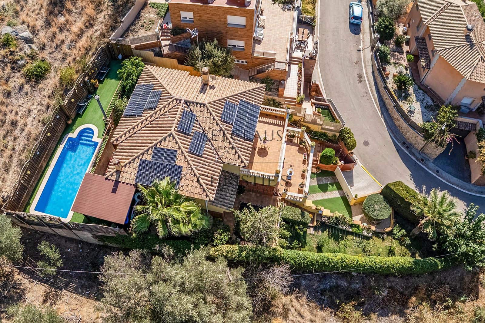 5 soveværelse Villa til salg i Vilassar de Dalt med swimmingpool garage - € 795.000 (Ref: 10127307)