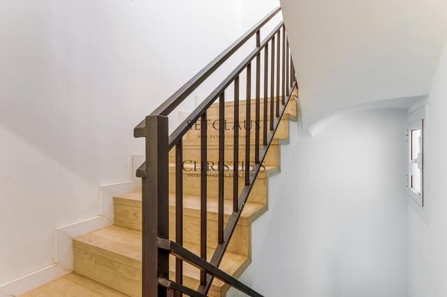 3 makuuhuone Huvila myytävänä paikassa Badalona - 465 000 € (Ref: 10130404)