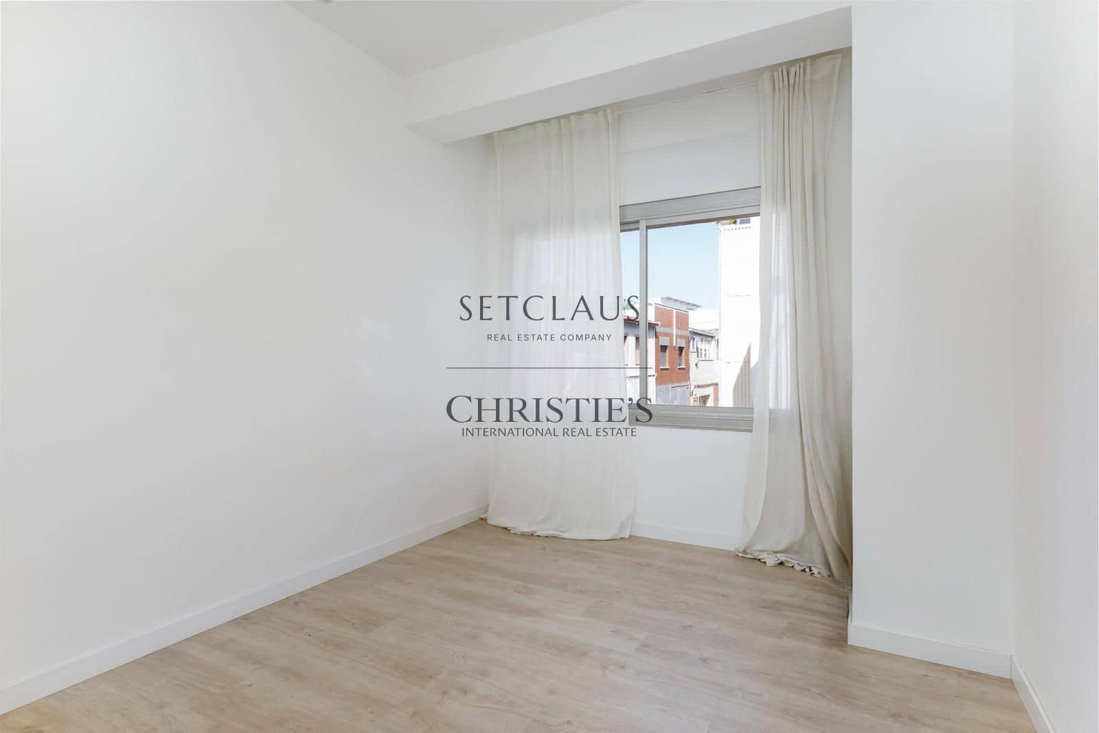 3 makuuhuone Huvila myytävänä paikassa Badalona - 465 000 € (Ref: 10130404)