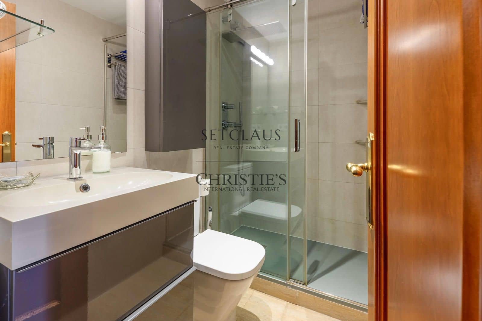 4 bedroom Townhouse for sale in Alella with pool garage - € 625,000 (Ref: 10130405)