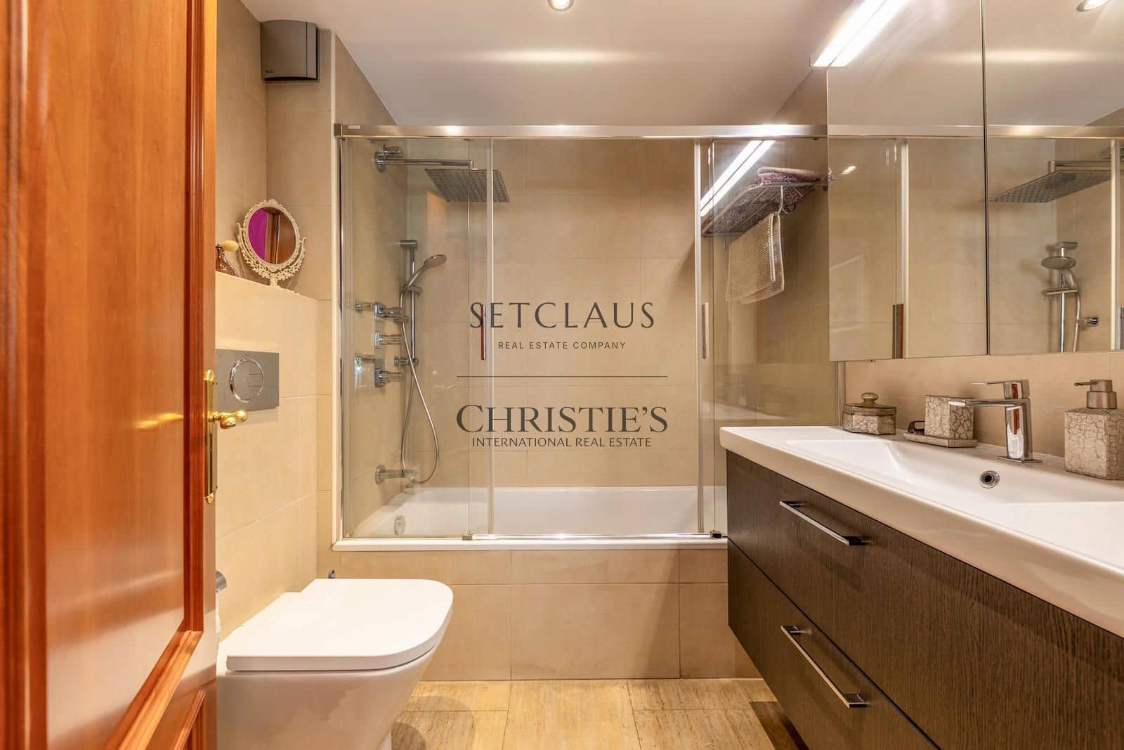 4 bedroom Townhouse for sale in Alella with pool garage - € 625,000 (Ref: 10130405)