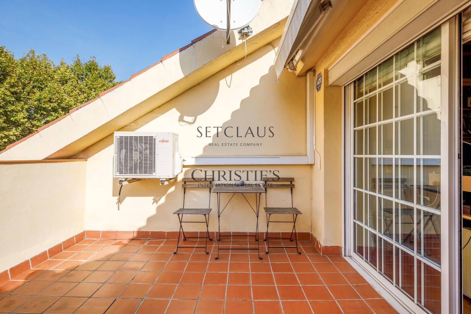 4 bedroom Townhouse for sale in Alella with pool garage - € 625,000 (Ref: 10130405)