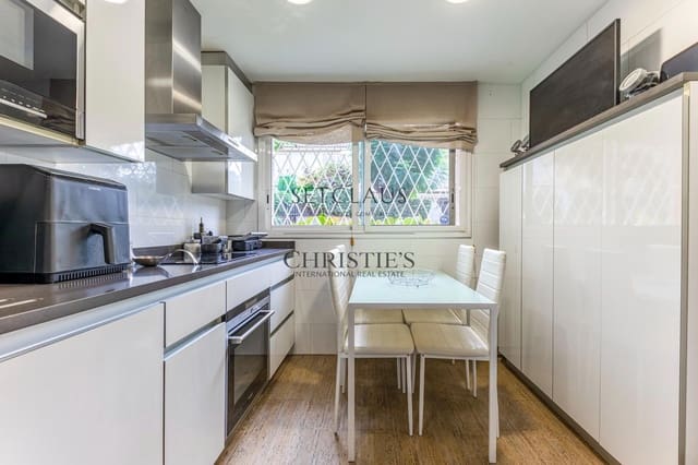 4 quarto Casa em Banda para venda em Alella com piscina garagem - 625 000 € (Ref: 10130405)