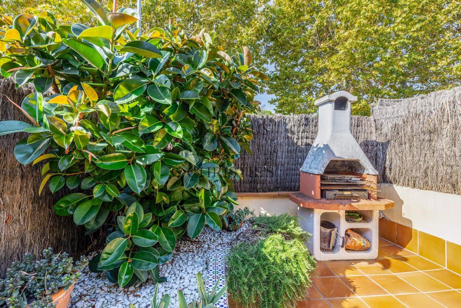 4 bedroom Townhouse for sale in Alella with pool garage - € 625,000 (Ref: 10130405)