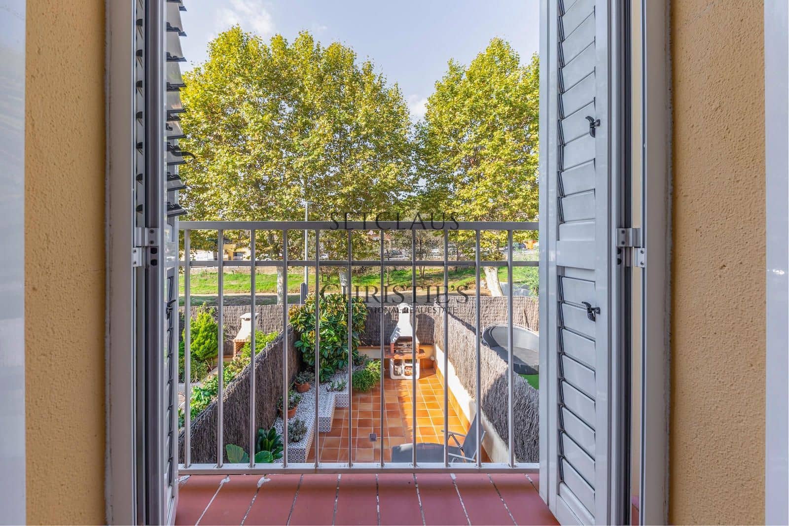 4 bedroom Townhouse for sale in Alella with pool garage - € 625,000 (Ref: 10130405)
