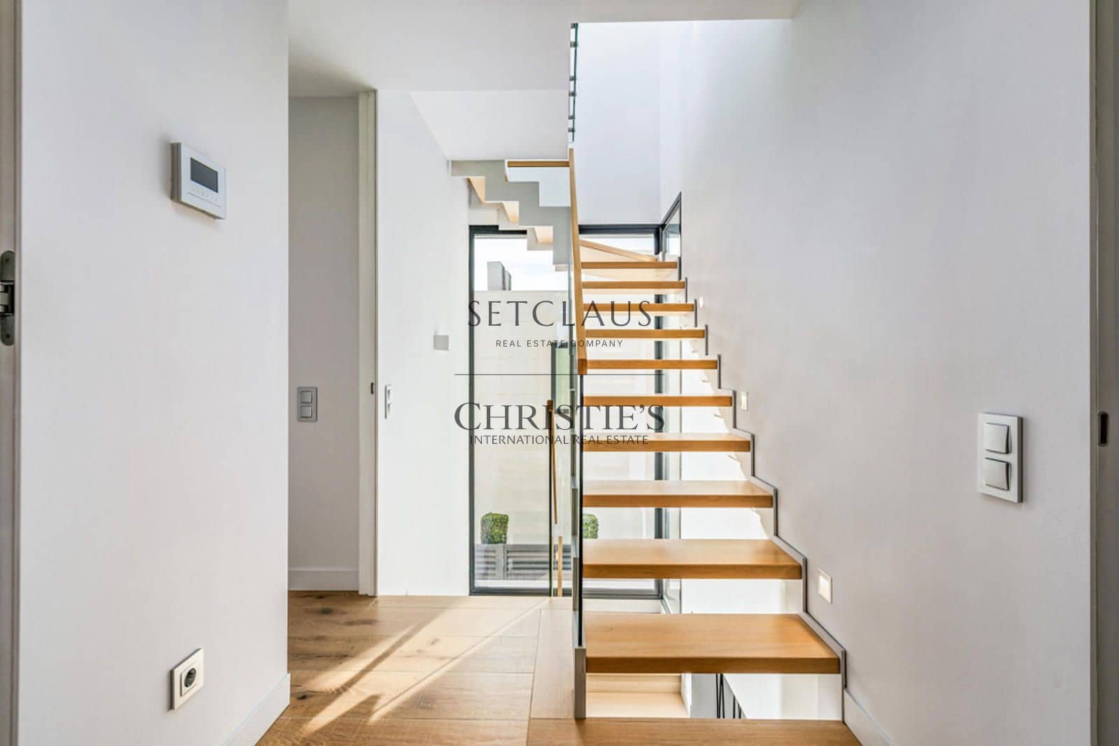 6 chambre Villa/Maison à vendre à Montgat avec piscine garage - 1 950 000 € (Ref: 10140175)
