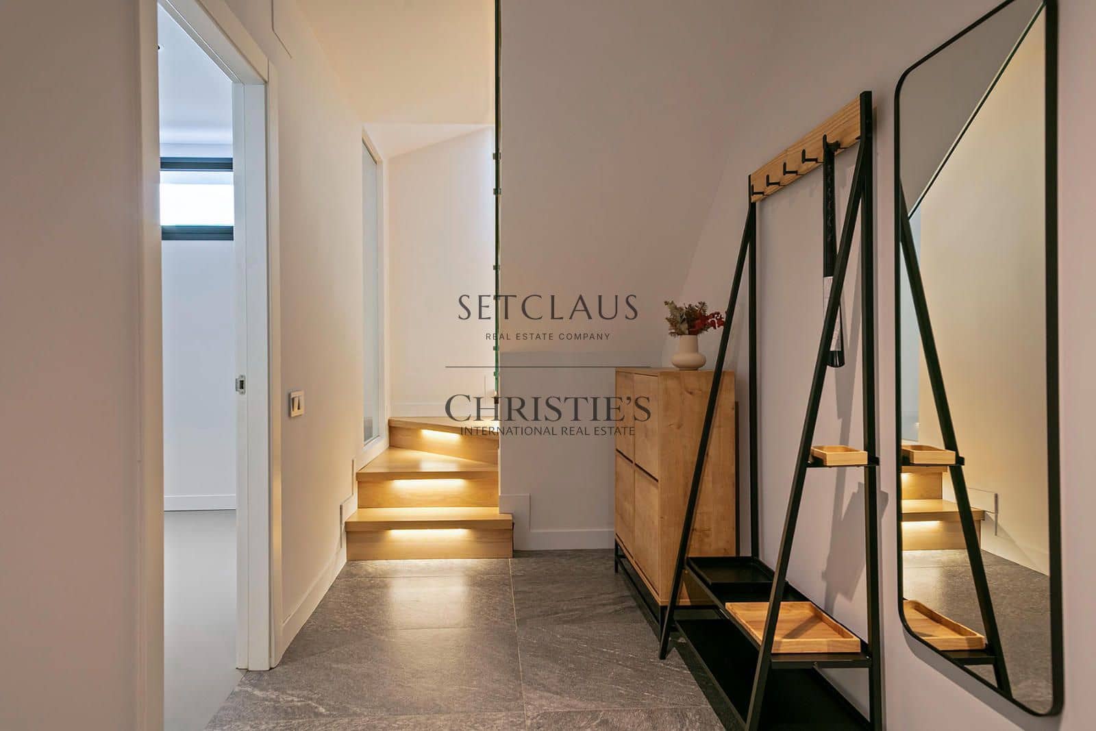 6 chambre Villa/Maison à vendre à Montgat avec piscine garage - 1 950 000 € (Ref: 10140175)
