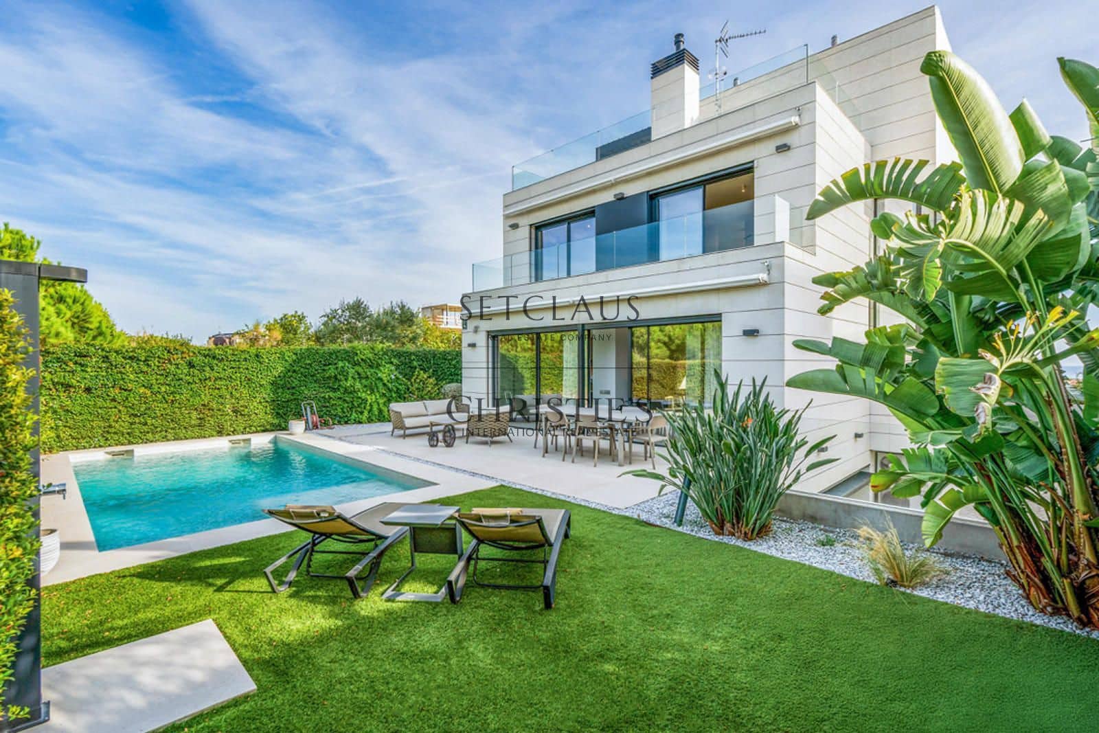 6 chambre Villa/Maison à vendre à Montgat avec piscine garage - 1 950 000 € (Ref: 10140175)