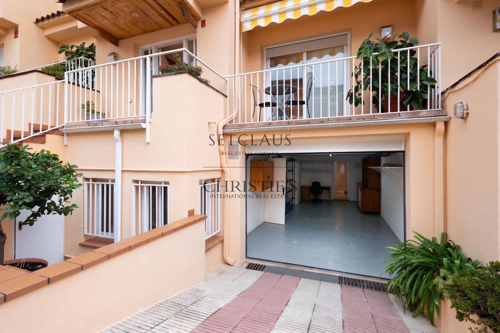 5 soveværelse Byhus til salg i Alella med garage - € 655.000 (Ref: 10165818)