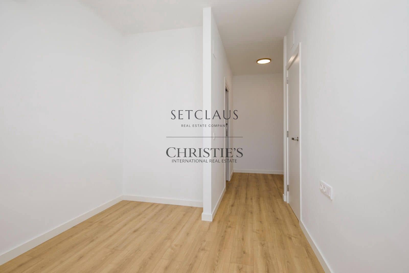 3 soverom Villa til salgs i Alella med svømmebasseng garasje - € 650 000 (Ref: 10170211)