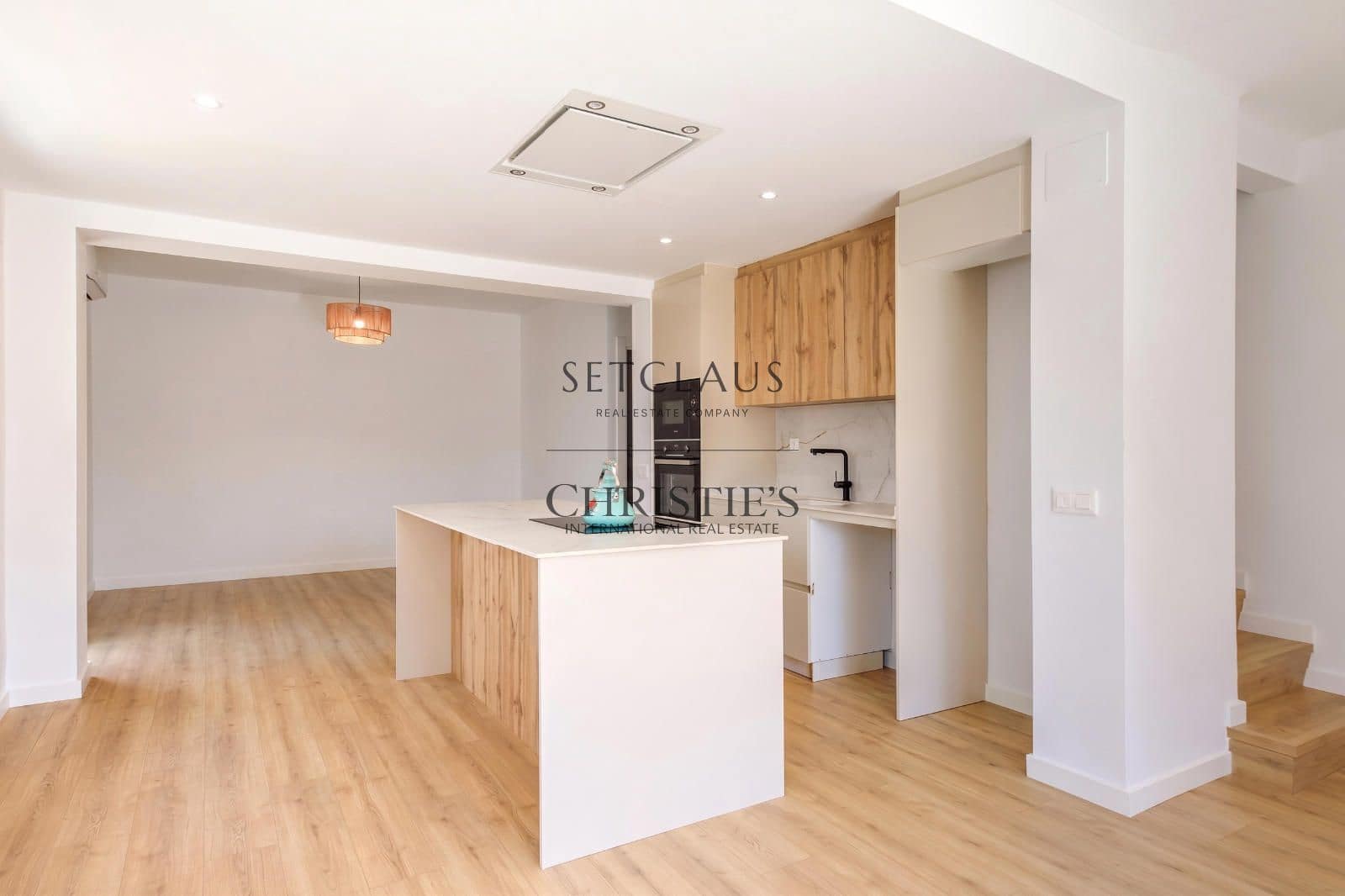 3 soverom Villa til salgs i Alella med svømmebasseng garasje - € 650 000 (Ref: 10170211)