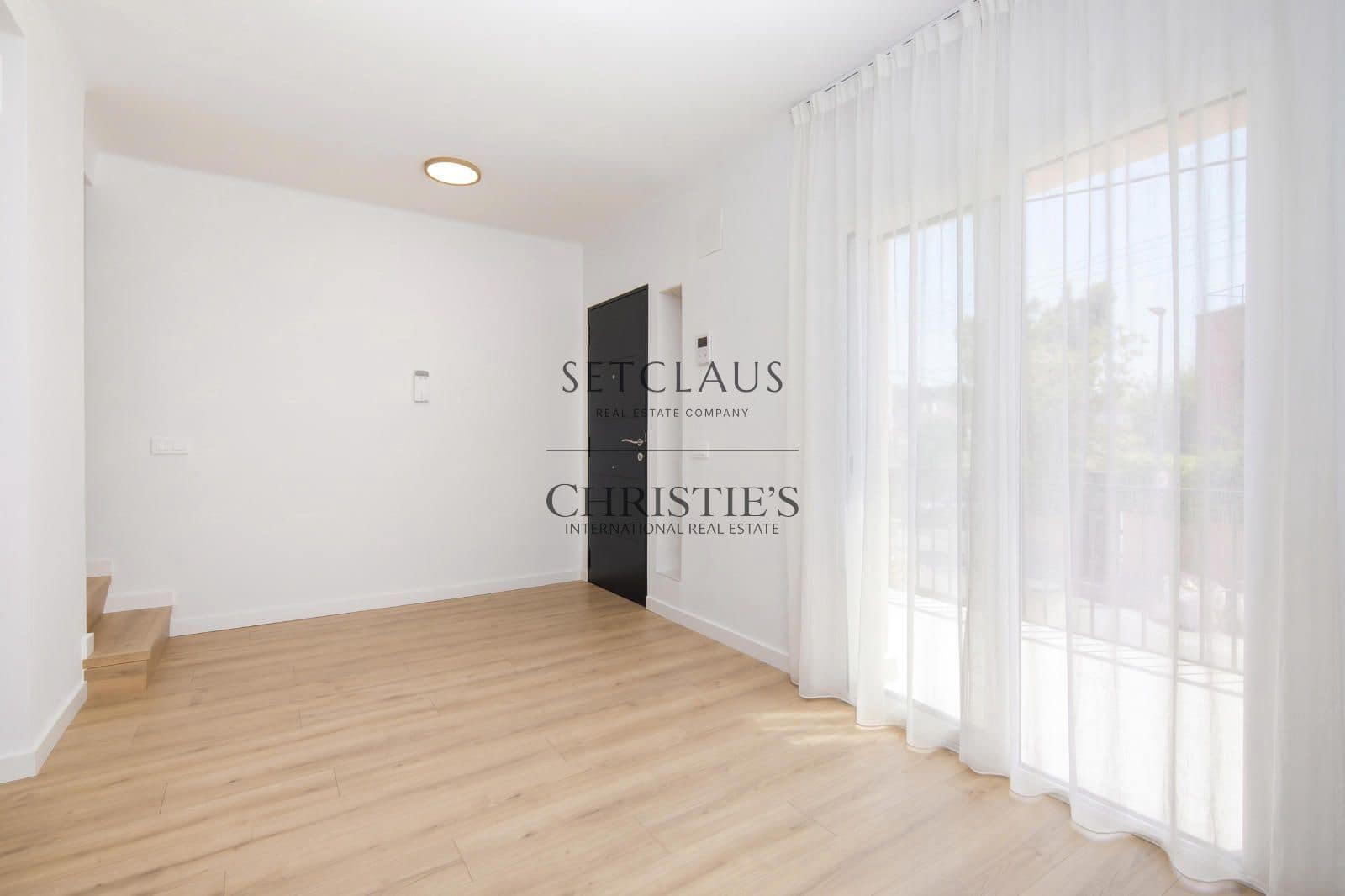 3 soverom Villa til salgs i Alella med svømmebasseng garasje - € 650 000 (Ref: 10170211)