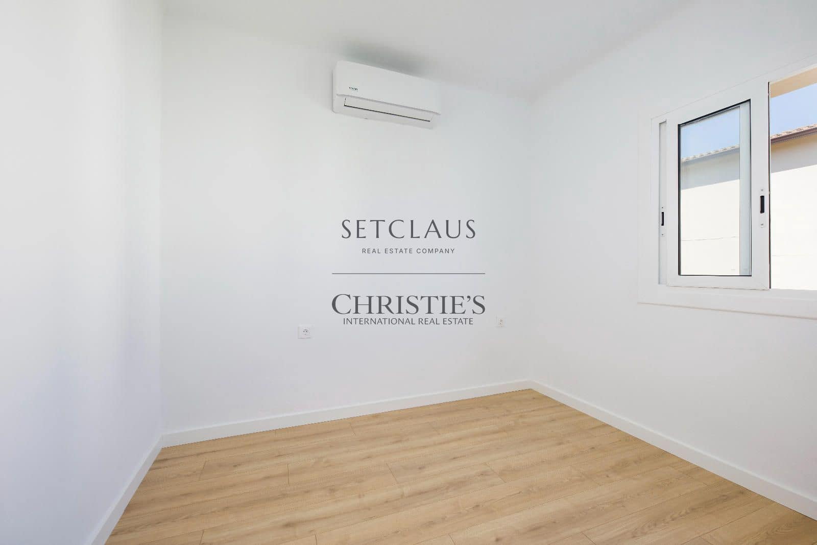 3 soverom Villa til salgs i Alella med svømmebasseng garasje - € 650 000 (Ref: 10170211)