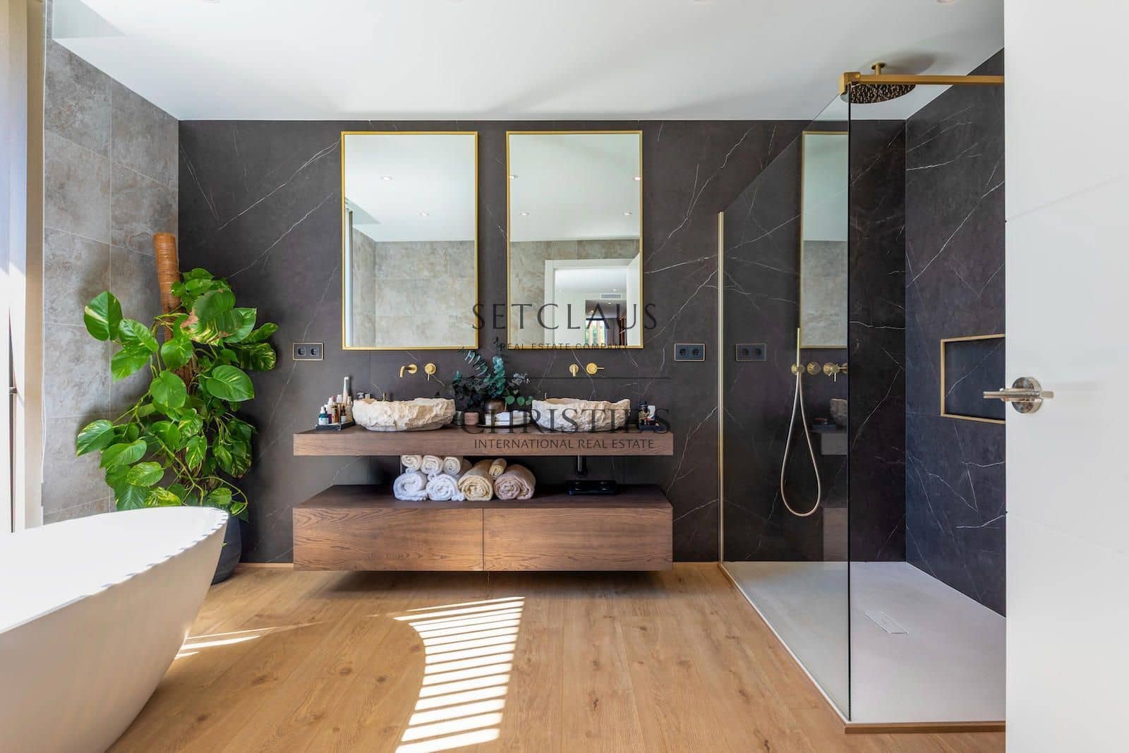 4 bedroom Villa for sale in Sant Andreu de Llavaneres with pool garage - € 3,750,000 (Ref: 10175740)