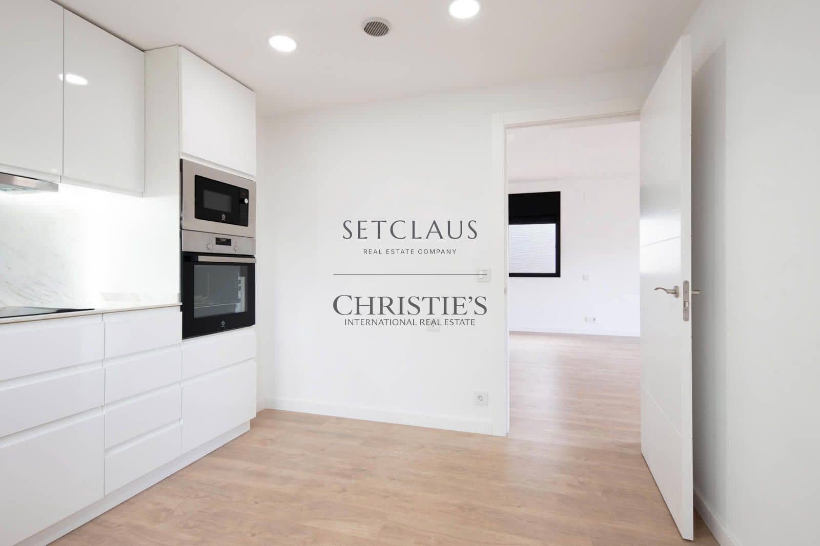 4 sovrum Villa till salu i Calafell med pool garage - 540 000 € (Ref: 10176054)