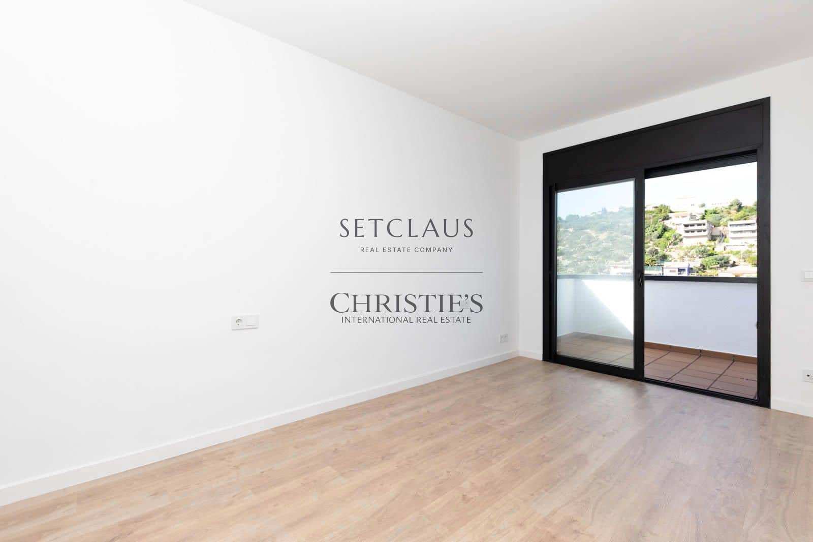 4 sovrum Villa till salu i Calafell med pool garage - 540 000 € (Ref: 10176054)