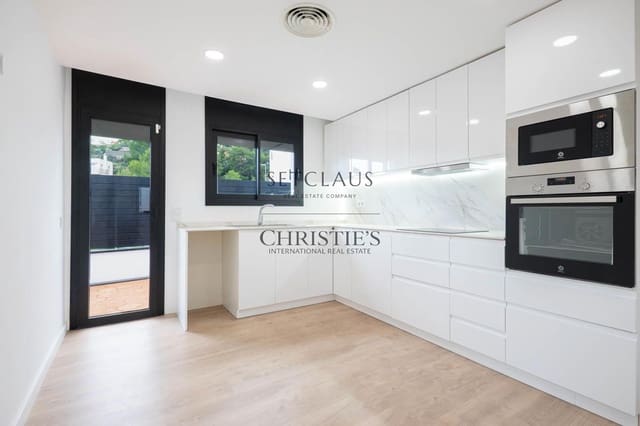 4 sovrum Villa till salu i Calafell med pool garage - 540 000 € (Ref: 10176054)