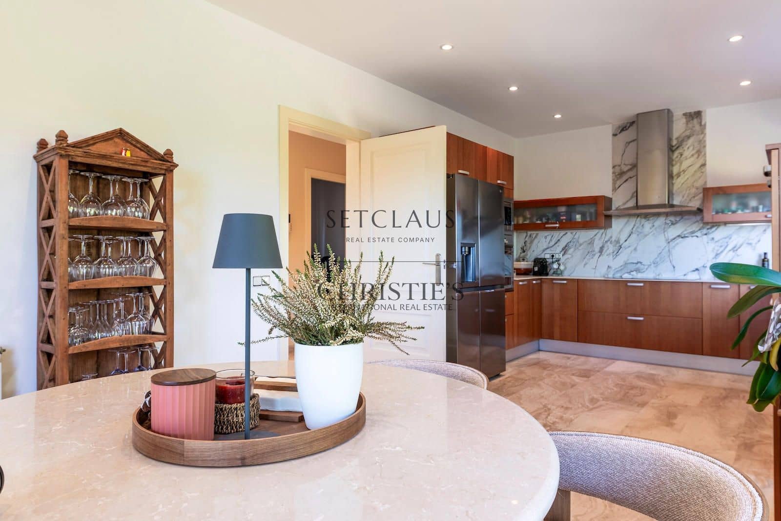 5 bedroom Villa for sale in Premia de Dalt with pool garage - € 1,350,000 (Ref: 10179620)