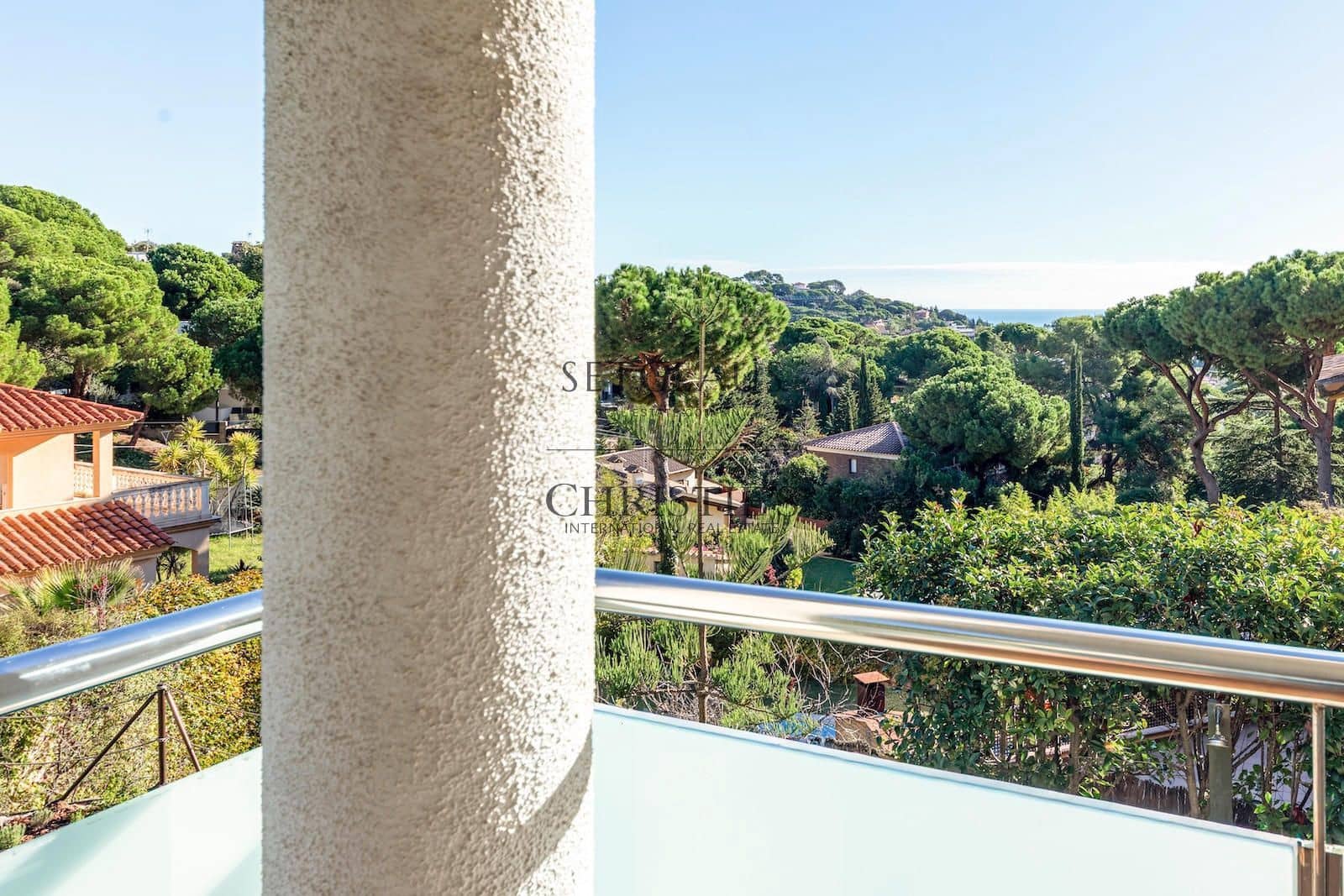 5 bedroom Villa for sale in Premia de Dalt with pool garage - € 1,350,000 (Ref: 10179620)