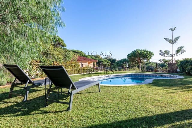 5 bedroom Villa for sale in Premià de Dalt with pool garage - € 1,350,000 (Ref: 10179620)