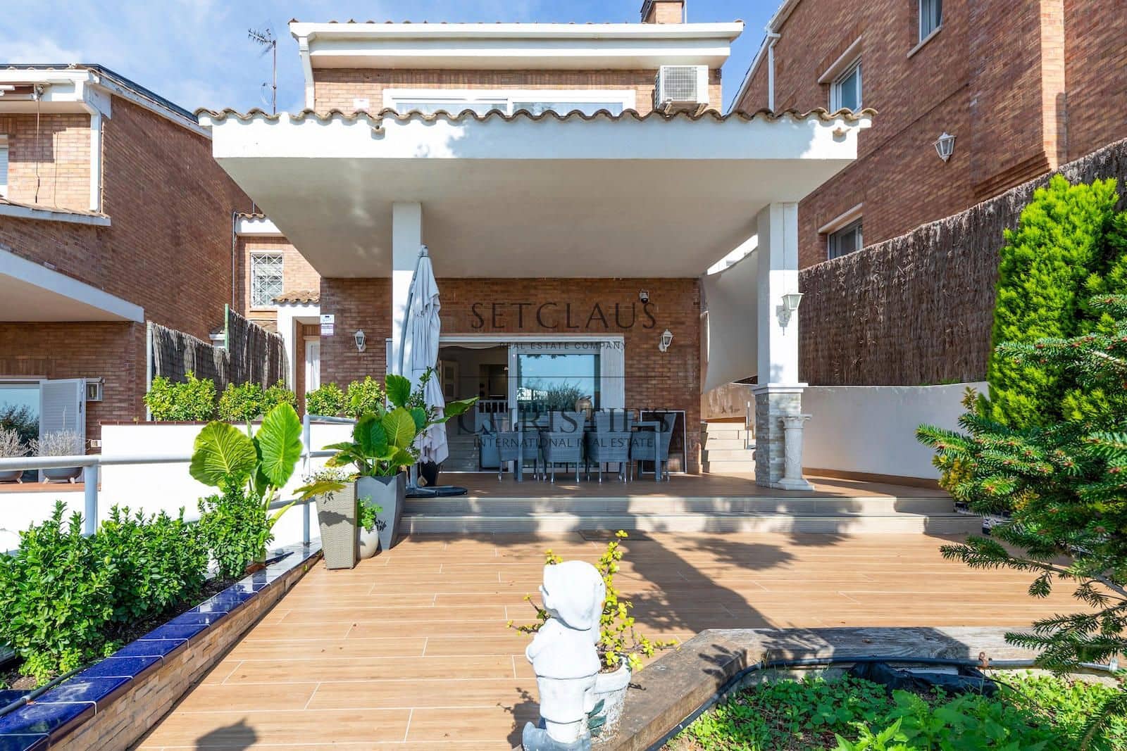 5 sypialnia Willa na sprzedaż w Teia z basenem garażem - 790 000 € (Ref: 10181636)