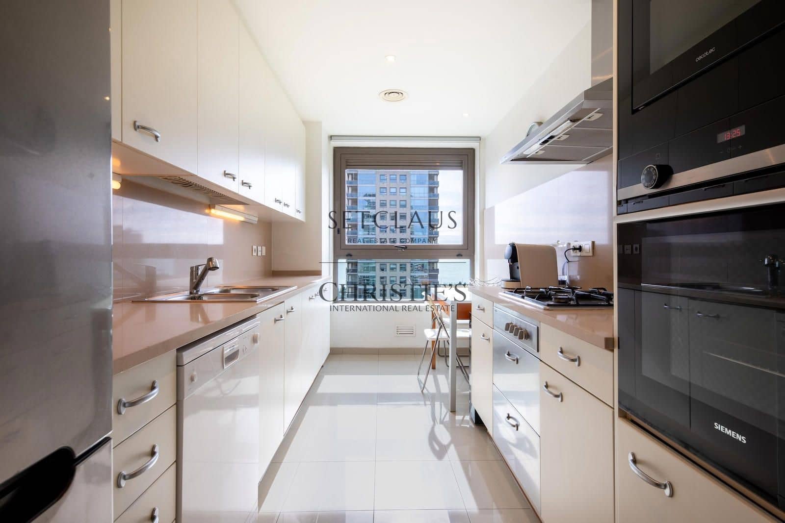 Piso de 3 habitaciones en Barcelona ciudad en venta con piscina - 1.495.000 € (Ref: 10182093)