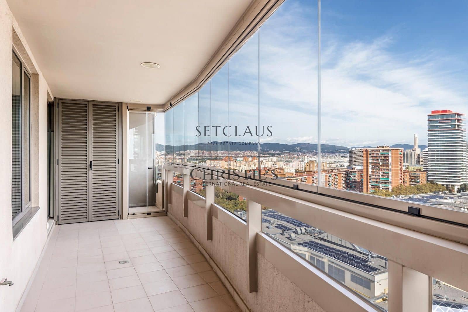 Piso de 3 habitaciones en Barcelona ciudad en venta con piscina - 1.495.000 € (Ref: 10182093)