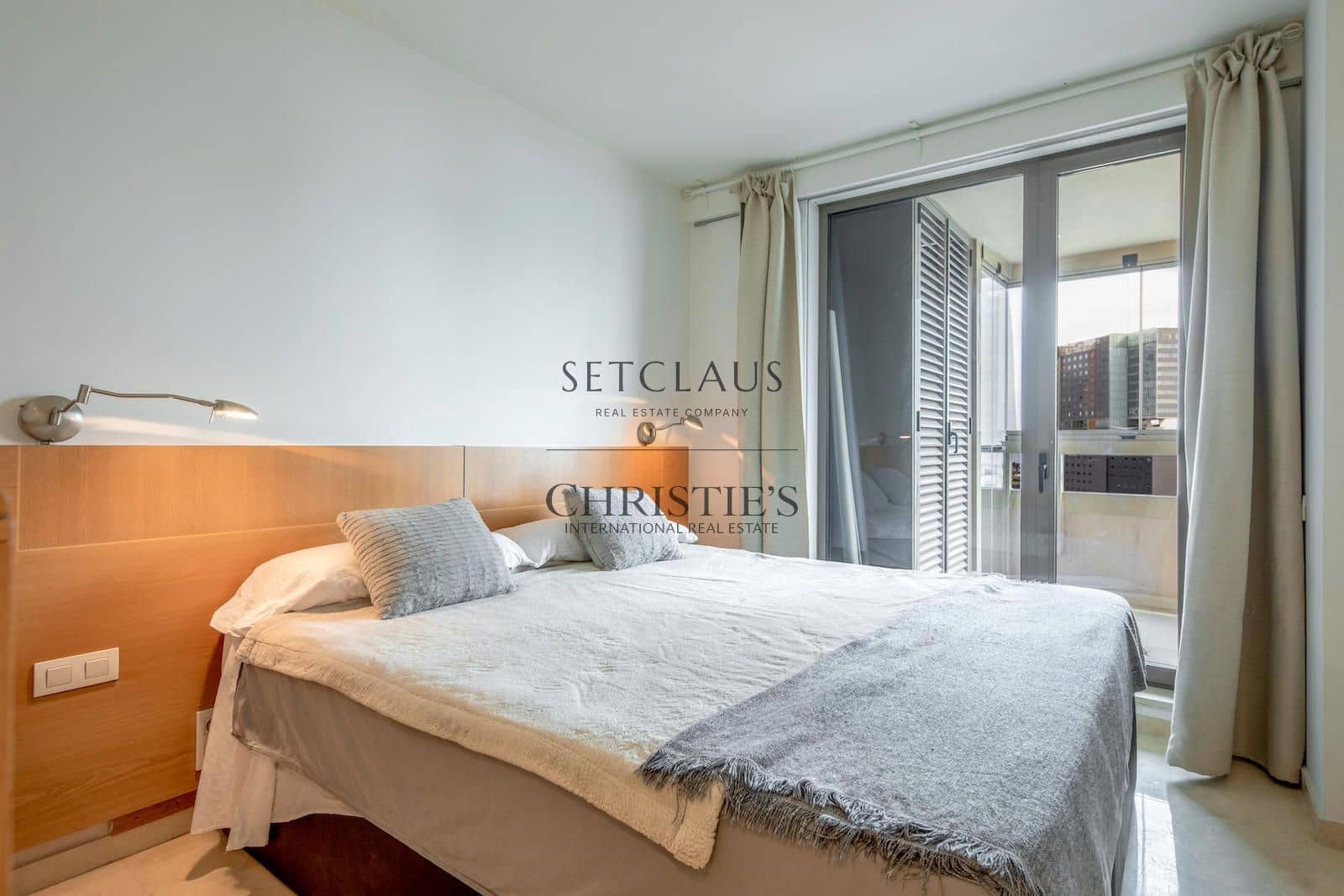 Piso de 3 habitaciones en Barcelona ciudad en venta con piscina - 1.495.000 € (Ref: 10182093)