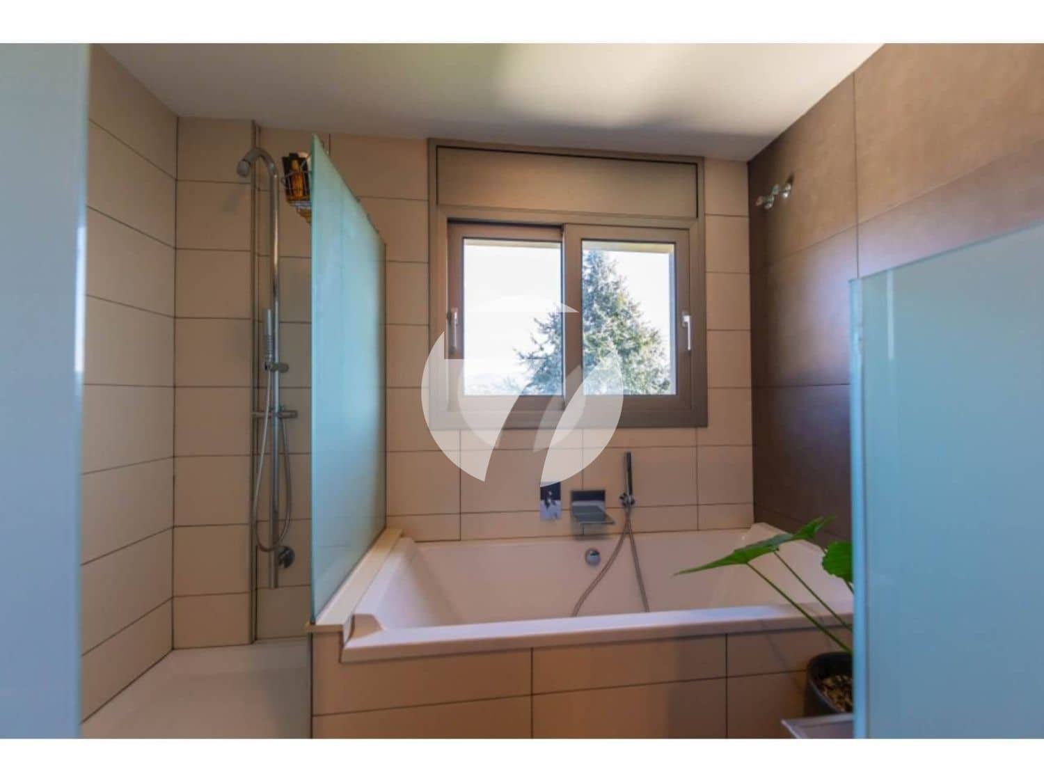 7 soveværelse Villa til salg i Vallromanes med swimmingpool garage - € 1.325.000 (Ref: 5385144)