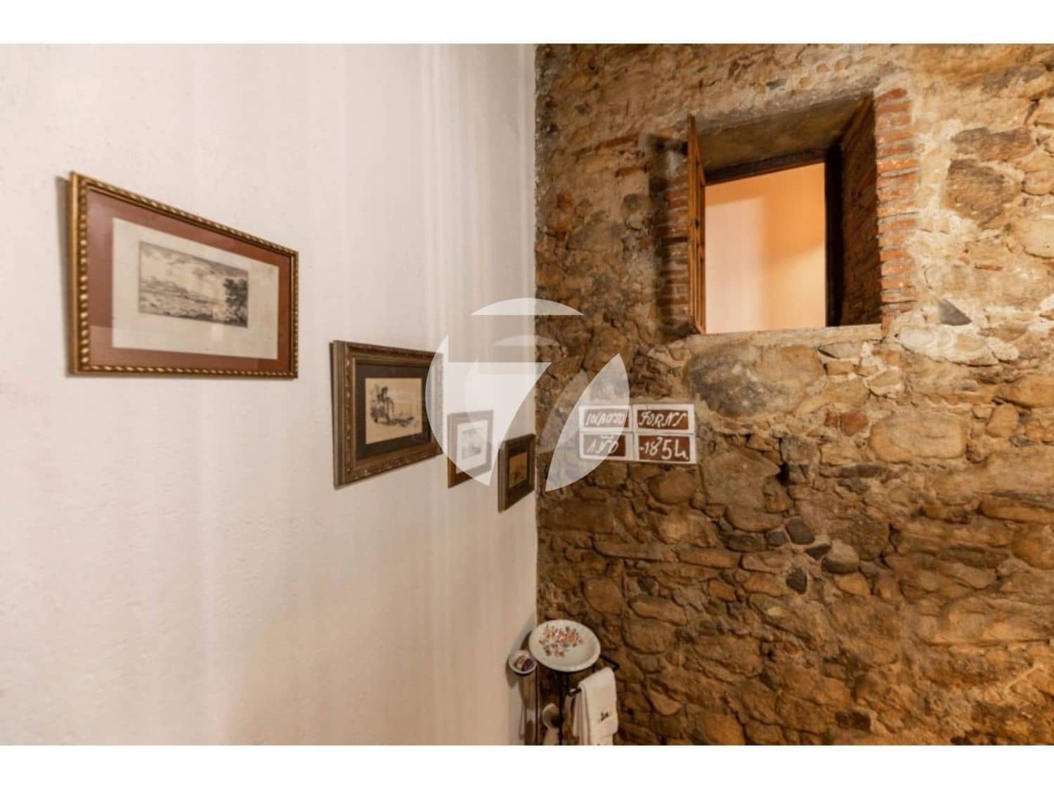 6 bedroom Villa for sale in Sant Feliu de Buixalleu with pool garage - € 1,100,000 (Ref: 5385156)