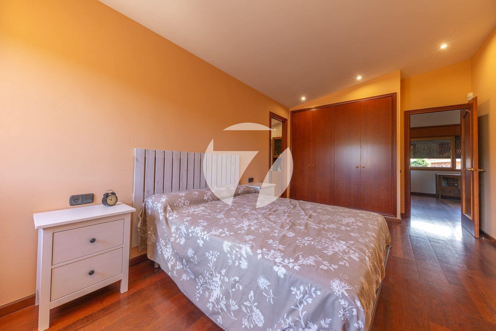 4 soverom Villa til salgs i Vallromanes med svømmebasseng garasje - € 849 000 (Ref: 5385190)