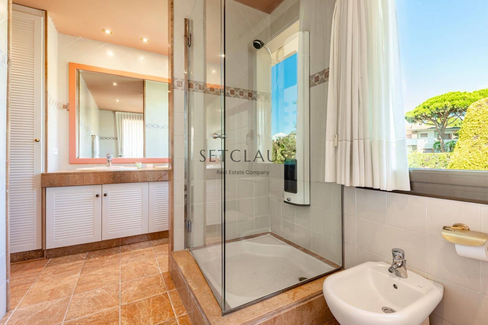 5 soveværelse Villa til salg i Alella med swimmingpool garage - € 1.980.000 (Ref: 5385205)