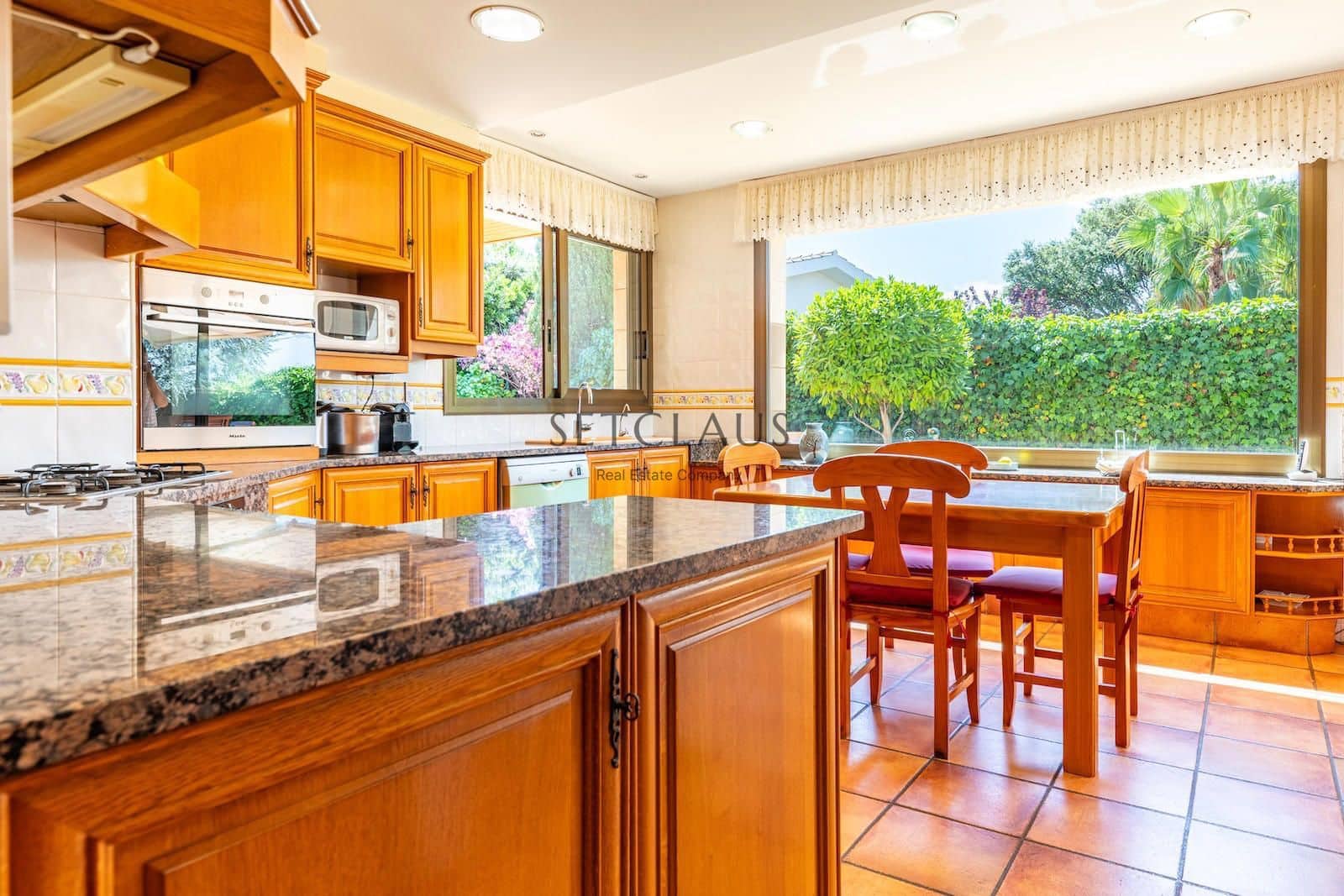 5 soveværelse Villa til salg i Alella med swimmingpool garage - € 1.980.000 (Ref: 5385205)