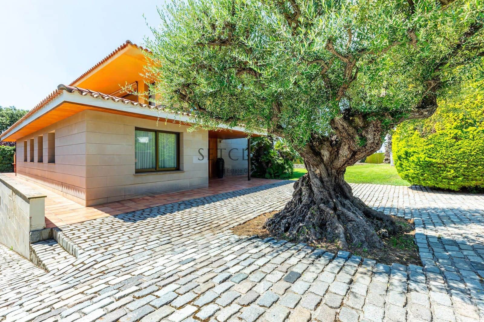 5 soveværelse Villa til salg i Alella med swimmingpool garage - € 1.980.000 (Ref: 5385205)