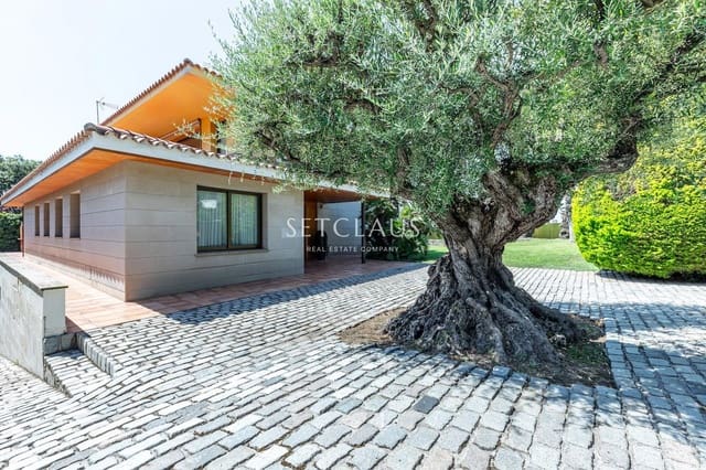 5 bedroom Villa for sale in Alella with pool garage - € 1,980,000 (Ref: 5385205)